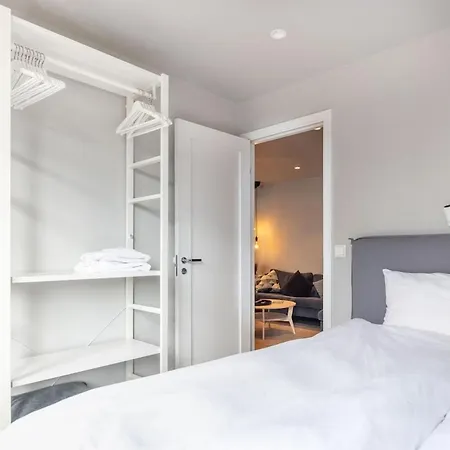 With Three Bedrooms In The Middle Of Bergen! 公寓 卑爾根