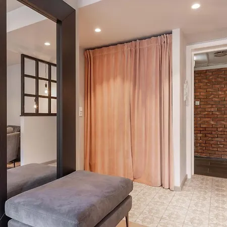 Daire With Three Bedrooms In The Middle Of Bergen! *