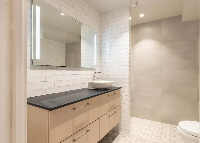 With Three Bedrooms In The Middle Of Bergen! Appartement