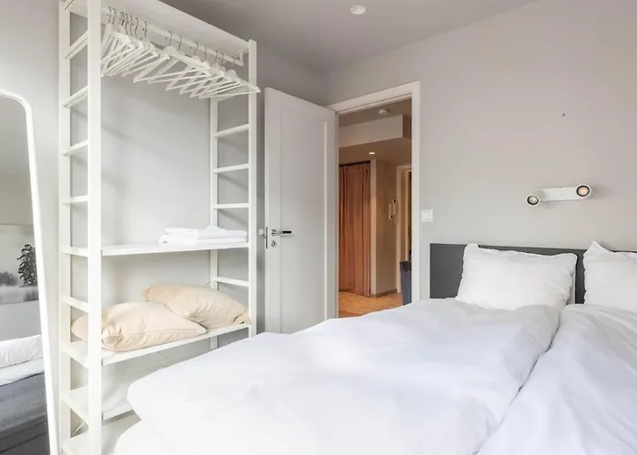 With Three Bedrooms In The Middle Of Bergen! * Bergen